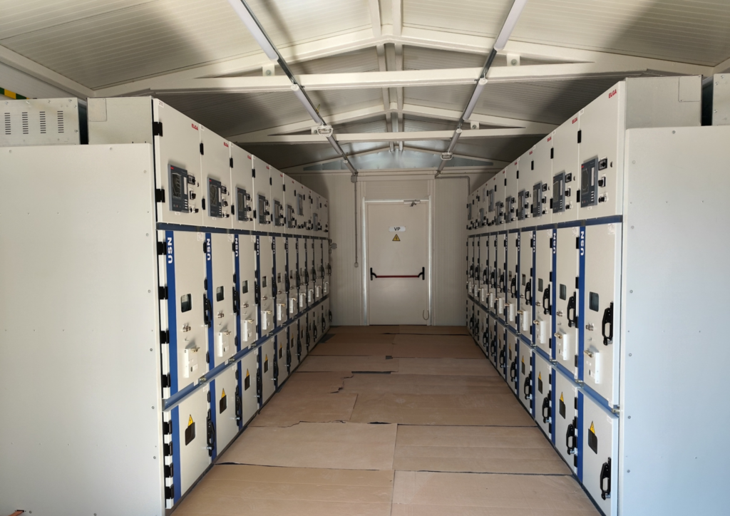 Drūkšių transformatorių pastotė. 6 kV uždaros skirstykla, vaizdas iš vidaus
