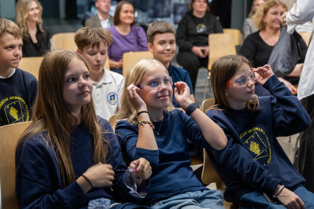 Ignalinos atominės elektrinės renginyje vyksta edukacinė pamoka,