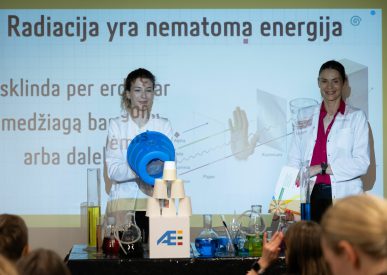 Ignalinos atominės elektrinės renginyje vyksta edukacinė pamoka,