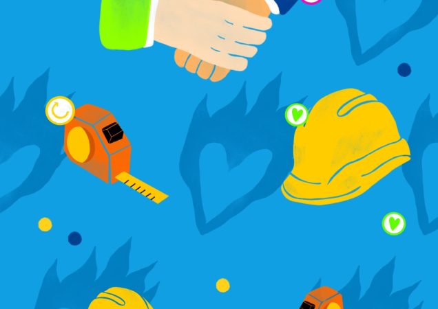 Iliustracija mėlyname fone su statybiniais šalmais, matavimo ruletėmis ir paspaustų rankų simboliu, pažymėtais varnelėmis ir kryžiukais.