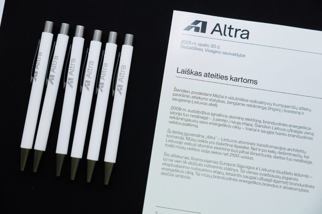 Ant stalo gulintis laiškas ateities kartoms