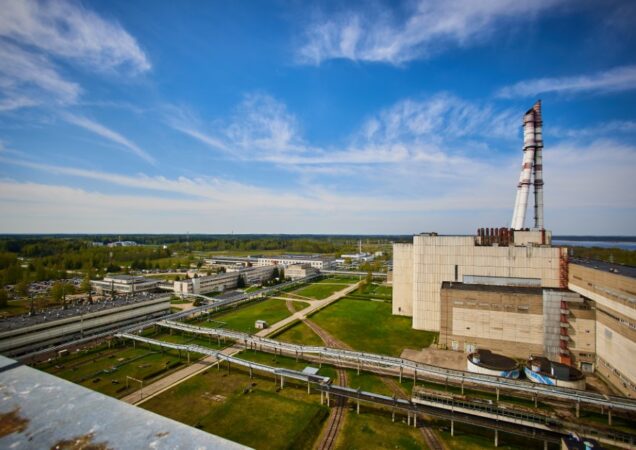 Ignalinos atominės elektrinės energijos bloko pastas su kaminais